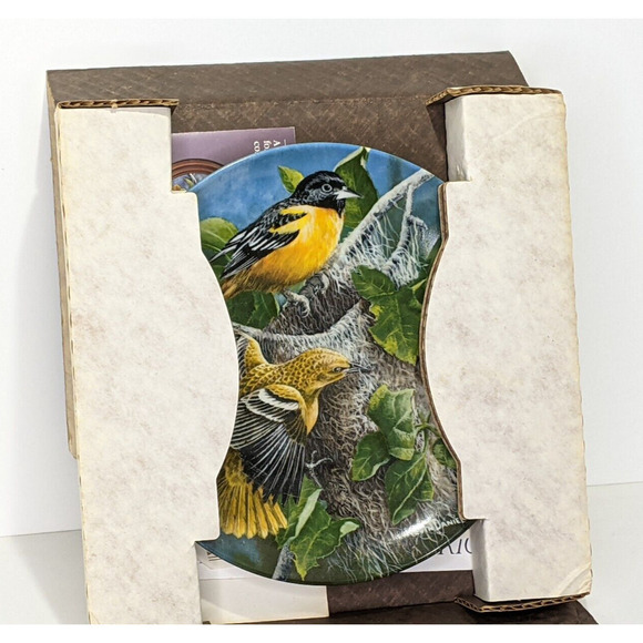 Edwin M Knowles Baltimore Oriole Kevin Daniel Bird Collectors Plate 8.5" 1985 - Picture 5 of 7